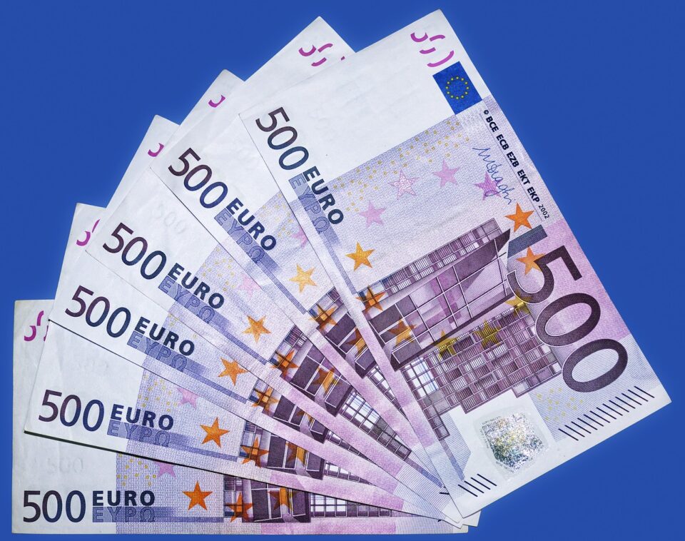 Кредит до 500 евро с лошо ЦКР онлайн