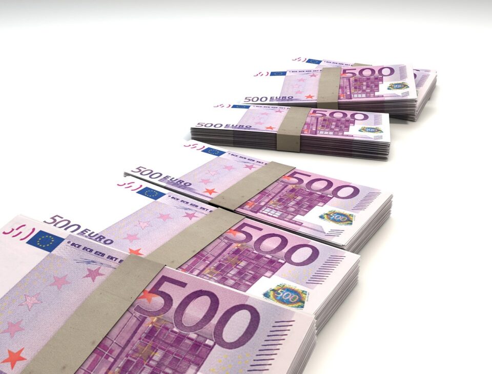 Кредит до 5000 евро с лошо ЦКР без поръчител